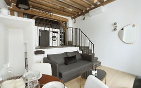 Apartment Saint Germain Des Pres By Studio Prestige
